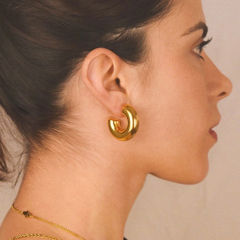 Unleash Your Inner Goddess with 18K Gold Jewellery