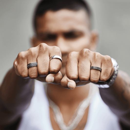 How to Choose the Perfect Silver Ring for Men