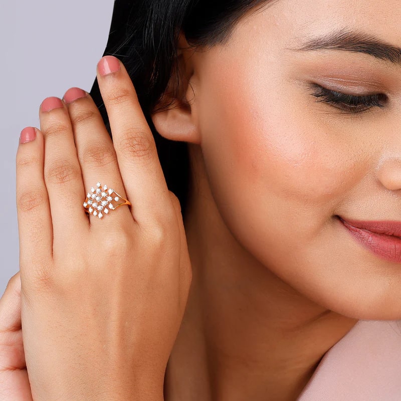 A lab grown diamond in jewellery box