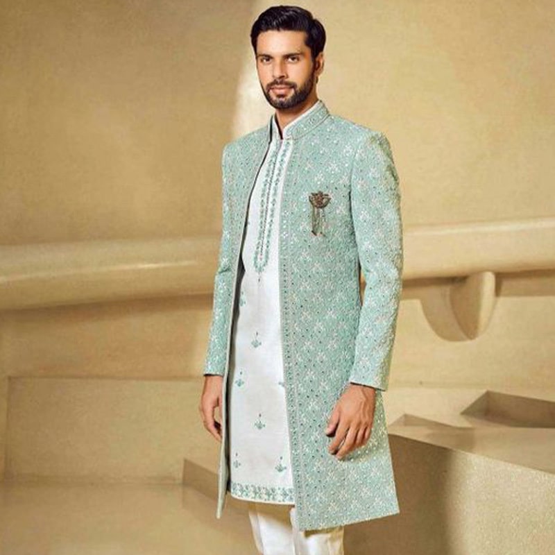 5 Must-Have Sherwani Brooches for the Indian Groom