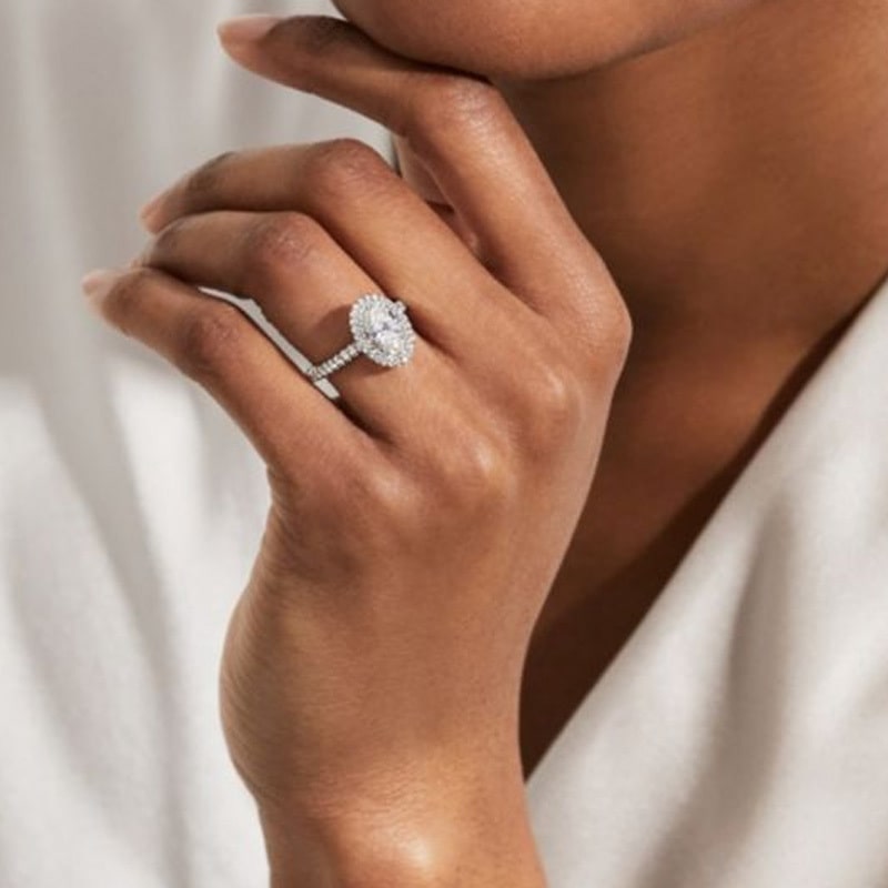 Top 6 Rings to Gift as a Symbol of New Beginnings