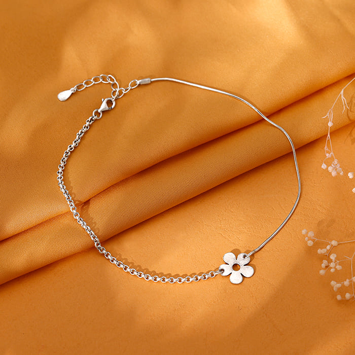 Silver Radiance Toe Anklet