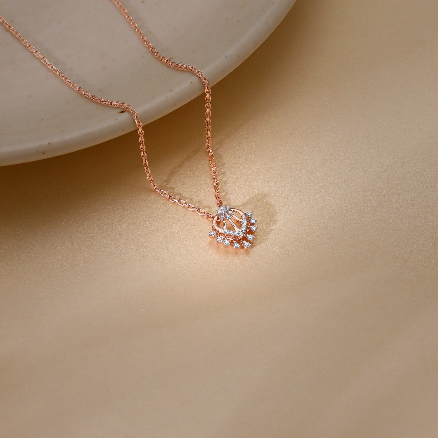 Rose Gold Wonderful Shine Diamond Pendant