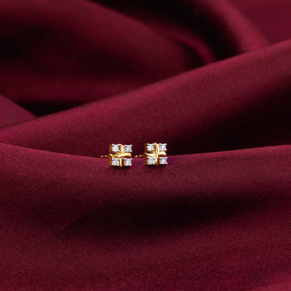 Gold Classic Glow Diamond Stud Earrings