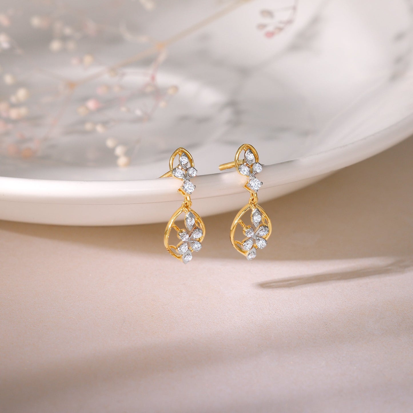 Gold Pretty Dangler Diamond Earrings