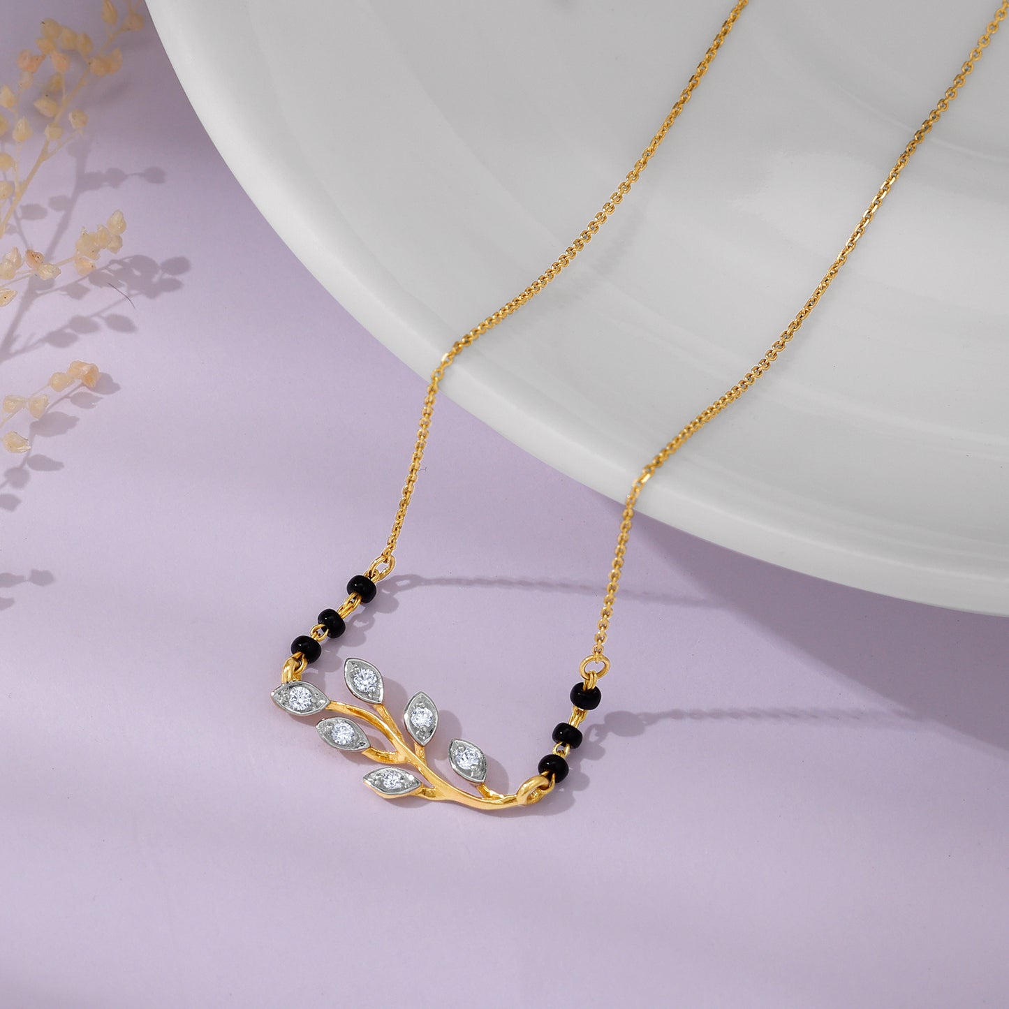 Gold Leaf Diamond Mangalsutra