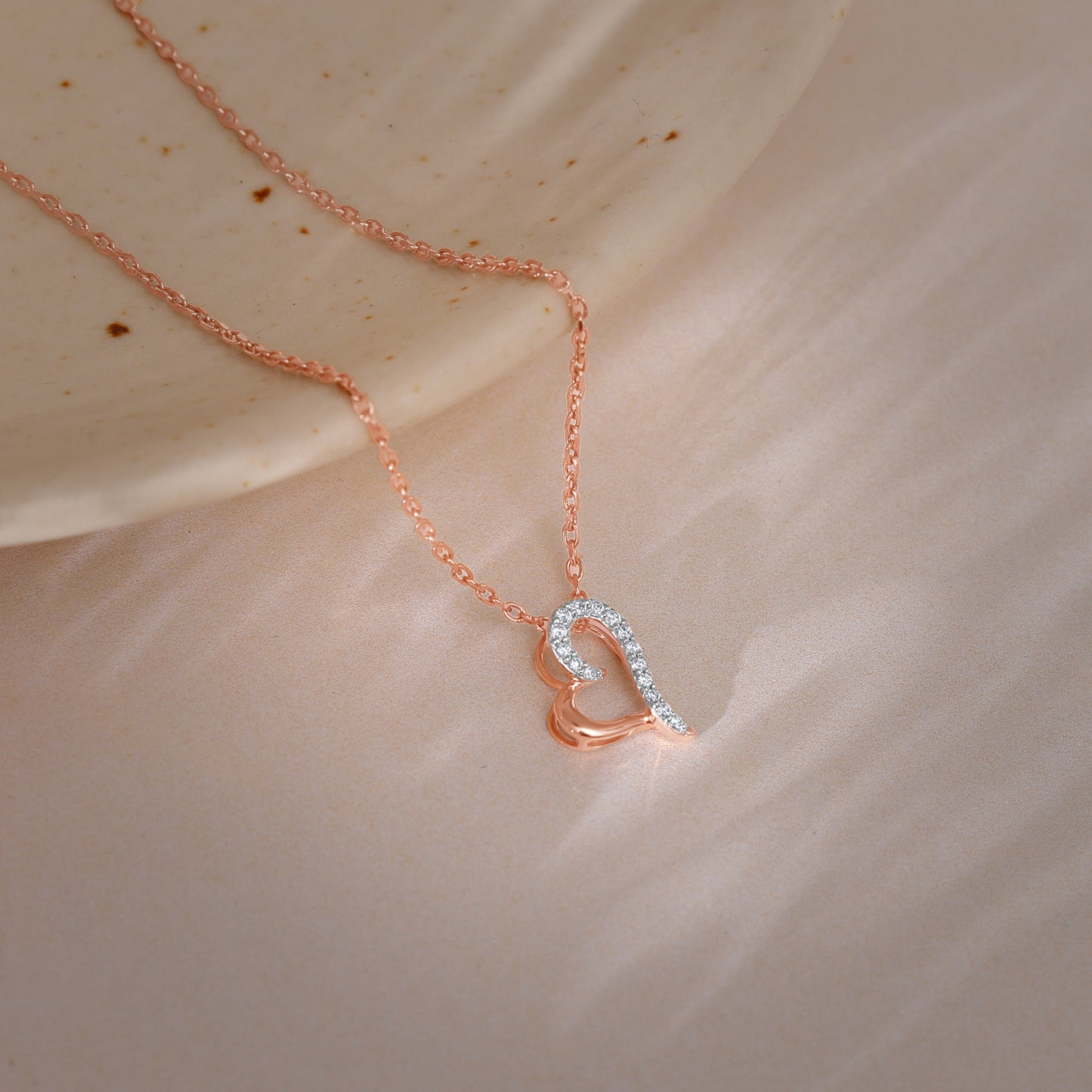 Rose Gold Lovely Feeling Diamond Pendant