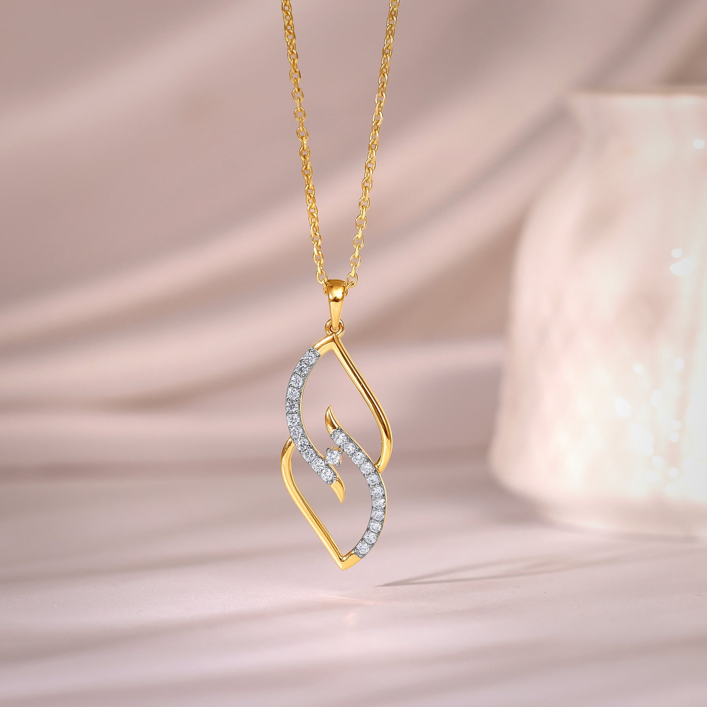 Gold Eternal Spark Diamond Pendant