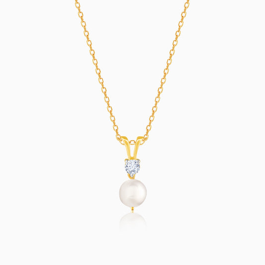 Gold Glittering Pearl & Solitaire Diamond Pendant