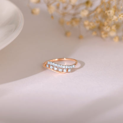 Rose Gold Winsome Diamond Ring