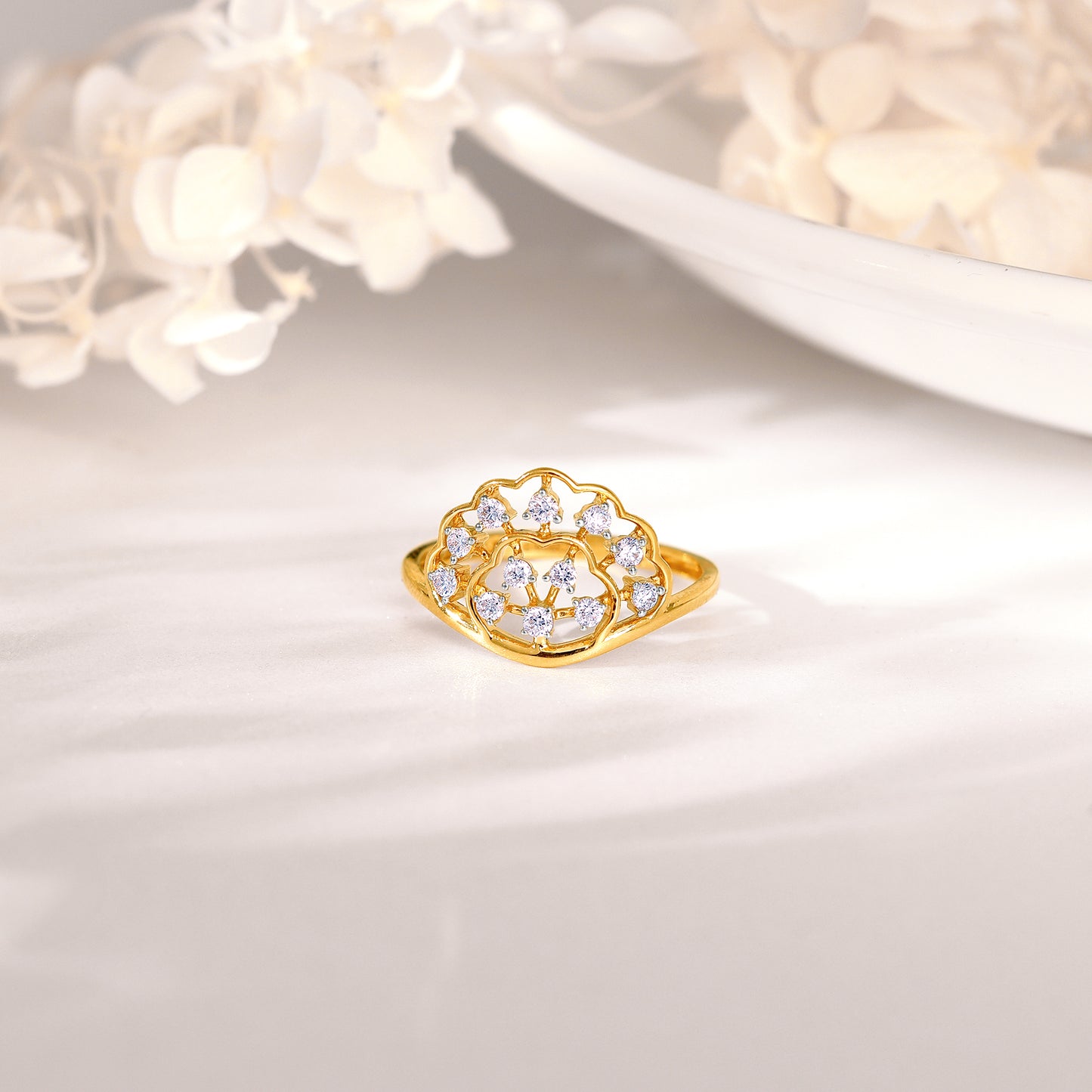 Gold Fanfare Diamond Ring