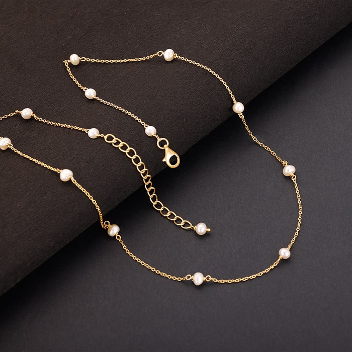 Golden Delicate Pearl Necklace