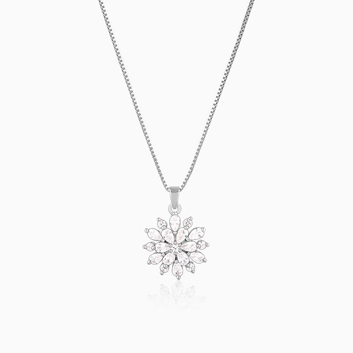 Silver Heavenly Flower Pendant With Box Chain