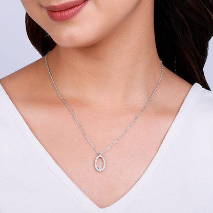 Silver Arena Pendant With Link Chain