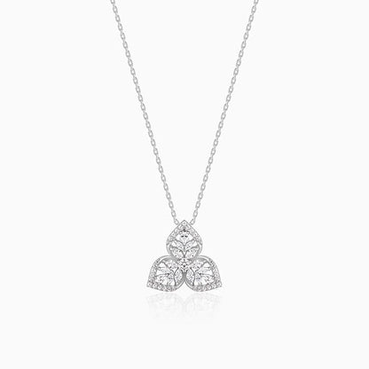 Silver Mighty Leaf Pendant With Link Chain