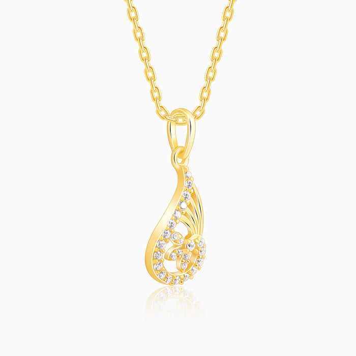 Golden Aria Pendant with Link Chain