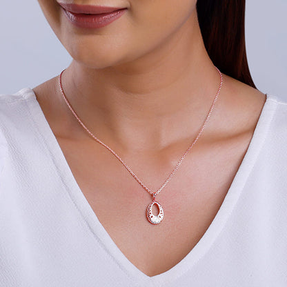 Rose Gold Wonderful Drop Pendant With Link Chain