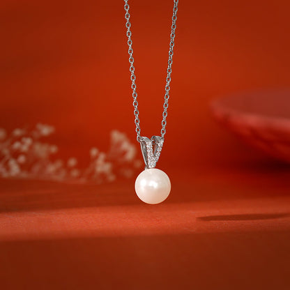 Silver Pretty in Pearl Pendant With Link Chain