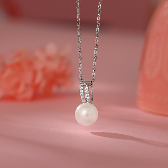 Silver Fall Pearl Pendant With Link Chain