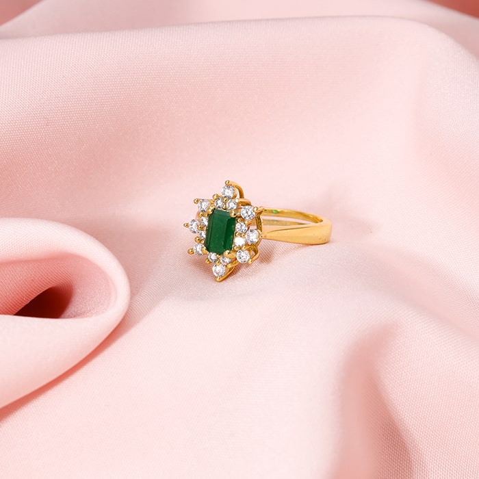 DIAMONDSEA Emerald Cut Green Diamond Classy Ring For Women's & Girls  Sterling Silver Zircon Rhodium Plated Ring Price in India - Buy DIAMONDSEA  Emerald Cut Green Diamond Classy Ring For Women's &