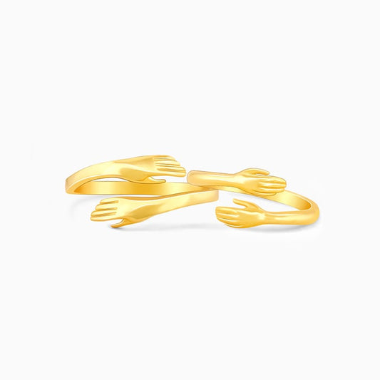 Buy Golden Hug Me Beautiful Couple Rings at Best Price