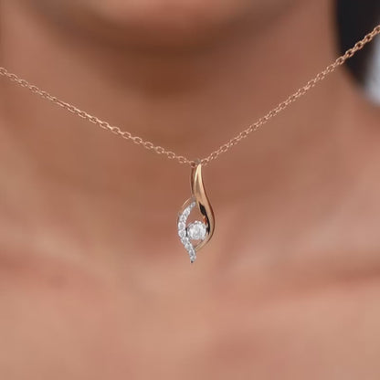 Rose Gold Gaze Diamond Pendant