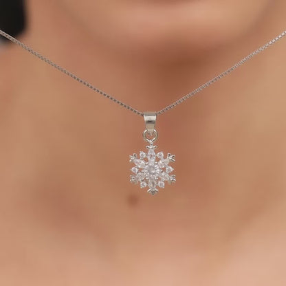 Silver Snowflake Pendant With Box Chain