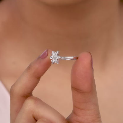 Silver Flowery Snowflake Ring