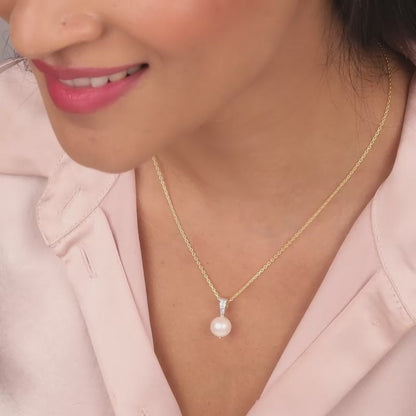 Gold Elegant Pearl Diamond Pendant