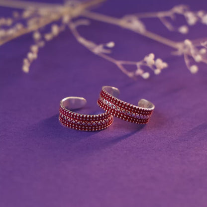 Silver Burgundy Patterned Toe Rings