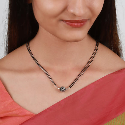 Silver Intricate Manaka Mangalsutra