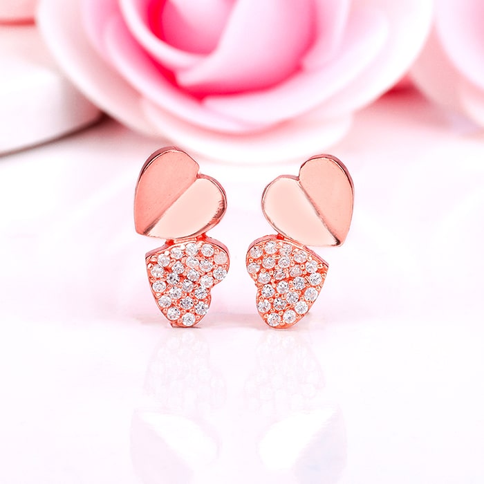 Buy 0.15 Carat (ctw) 18K Rose Gold Round White Diamond Ladies Heart Shaped  Stud Earrings Online at Dazzling Rock