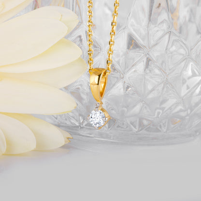 Gold Alluring Diamond Pendant