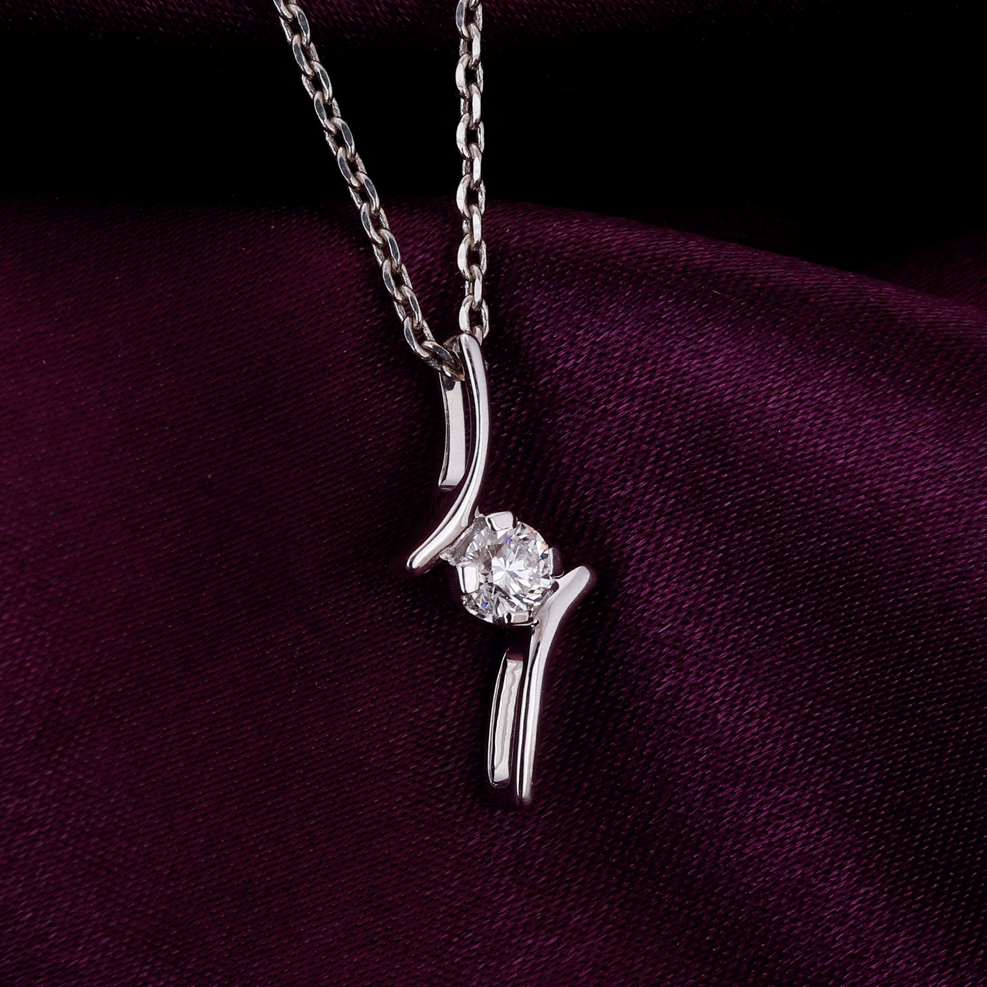 Silver Edwige Diamond Necklace – Steven Singer Jewelers