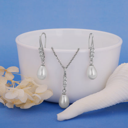 Anushka Sharma Silver Drops of Pearls Set