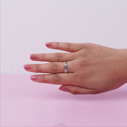 Silver Intricate Leaf Ring